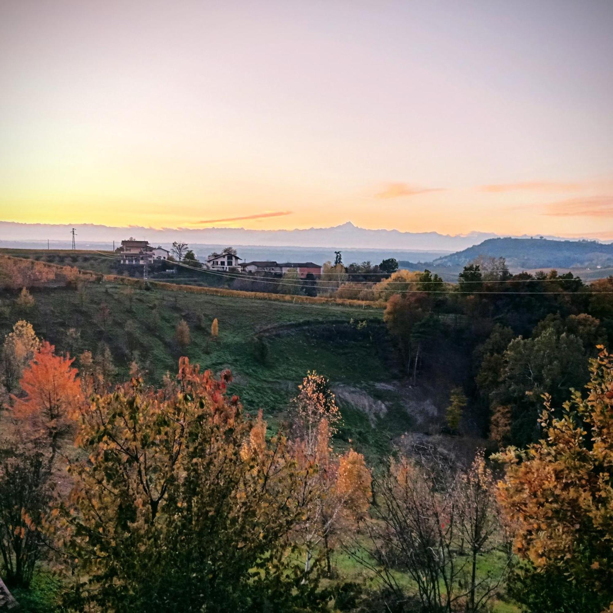 Agriturismo Bric Di Gai Monforte dʼAlba Exterior foto