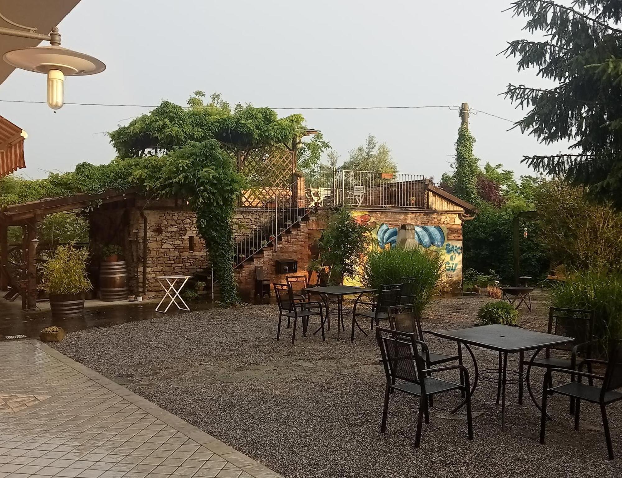 Agriturismo Bric Di Gai Monforte dʼAlba Exterior foto